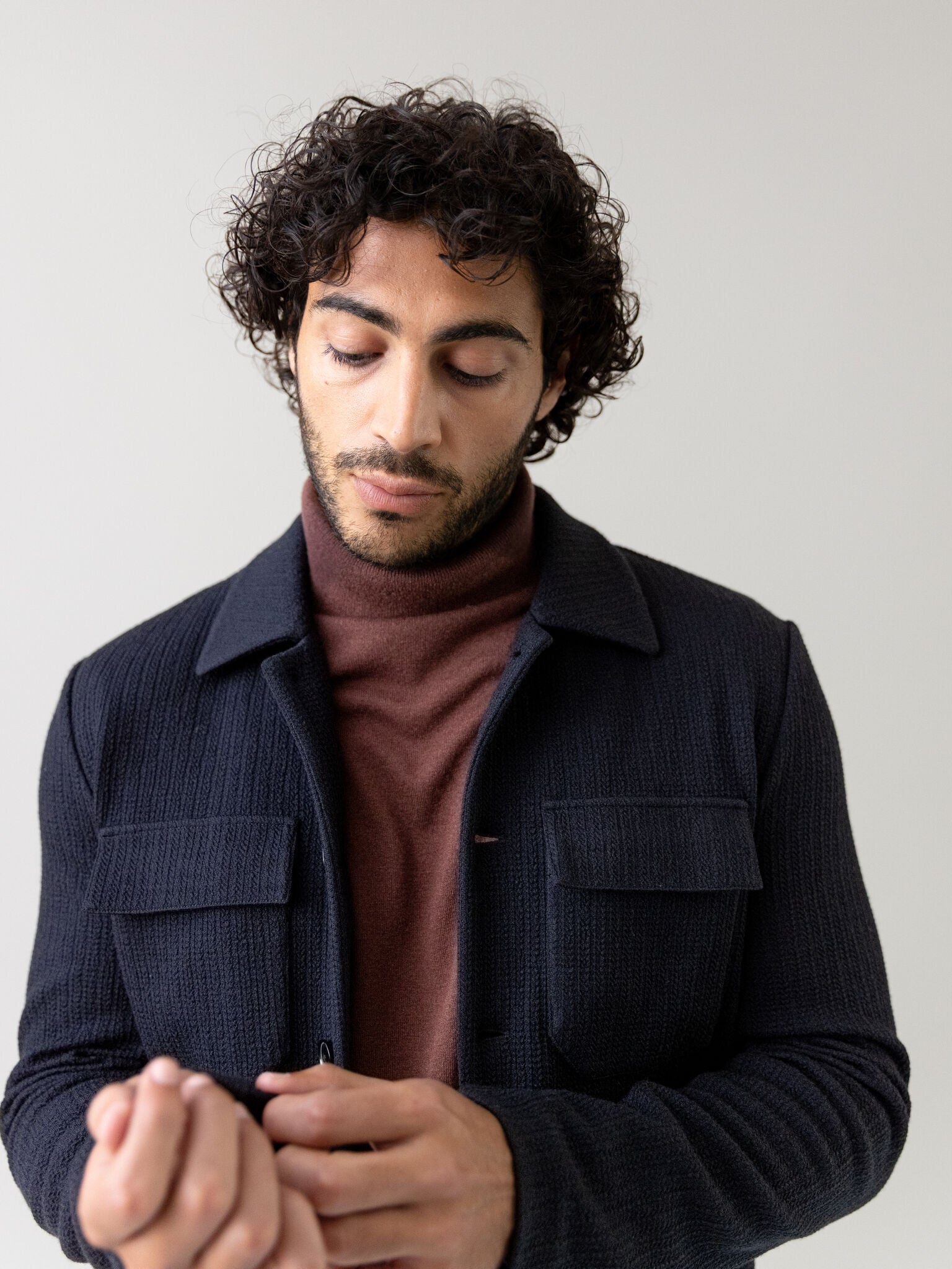 Modelshot / Bitter Chocolate / Detail